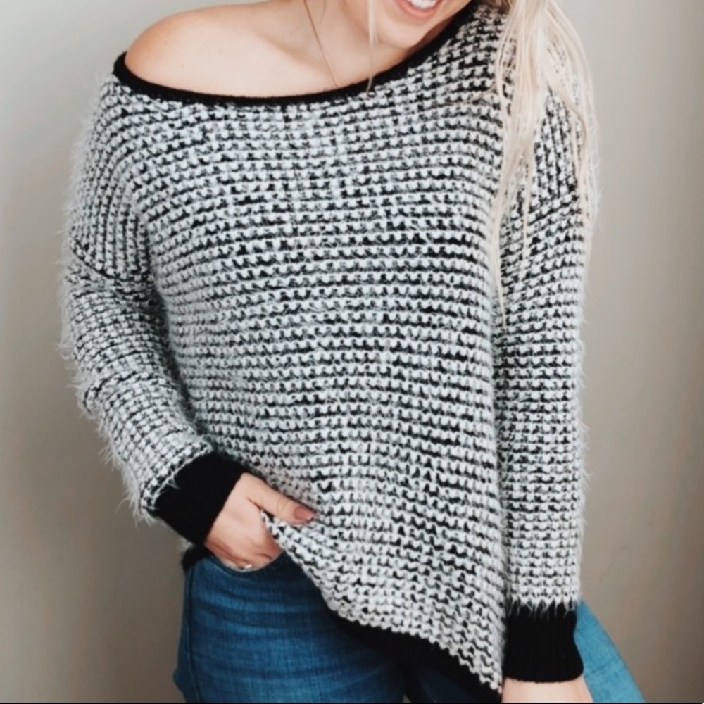 Rewind Black and White Fuzzy Textured Sweater